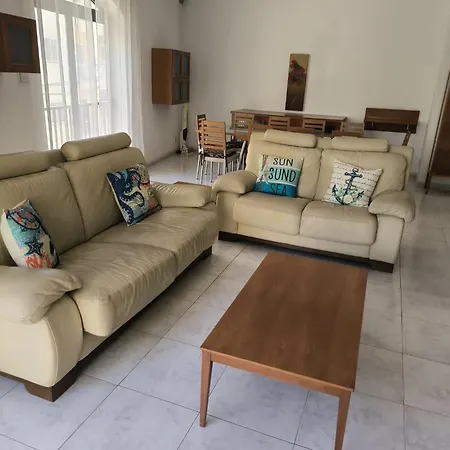 Apartment 3 Bedrooms 160sqm Balluta Bay By Walk! *